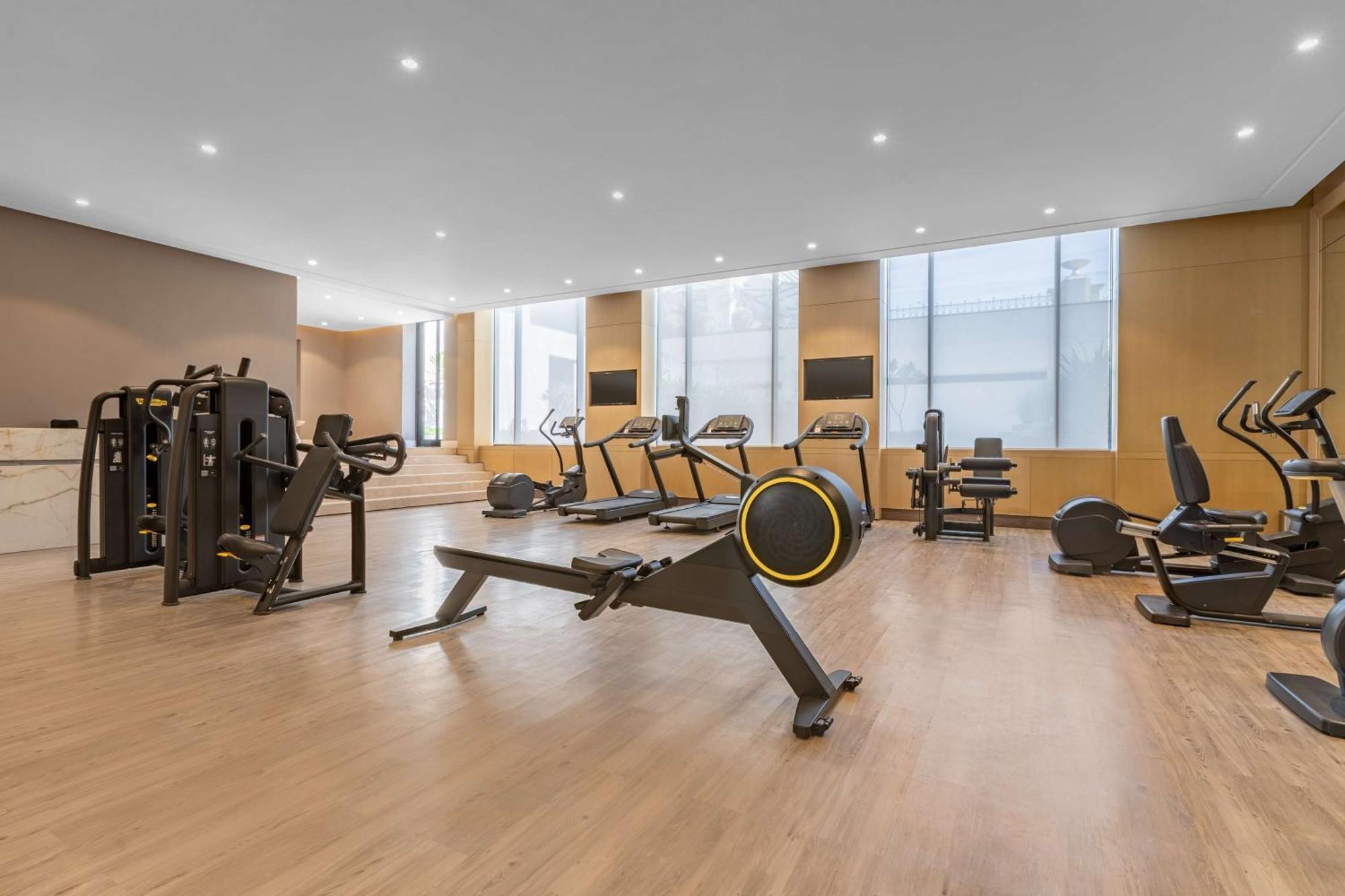Mansard Riyadh, A Radisson Collection Hotel Exteriör bild The gym at the hotel