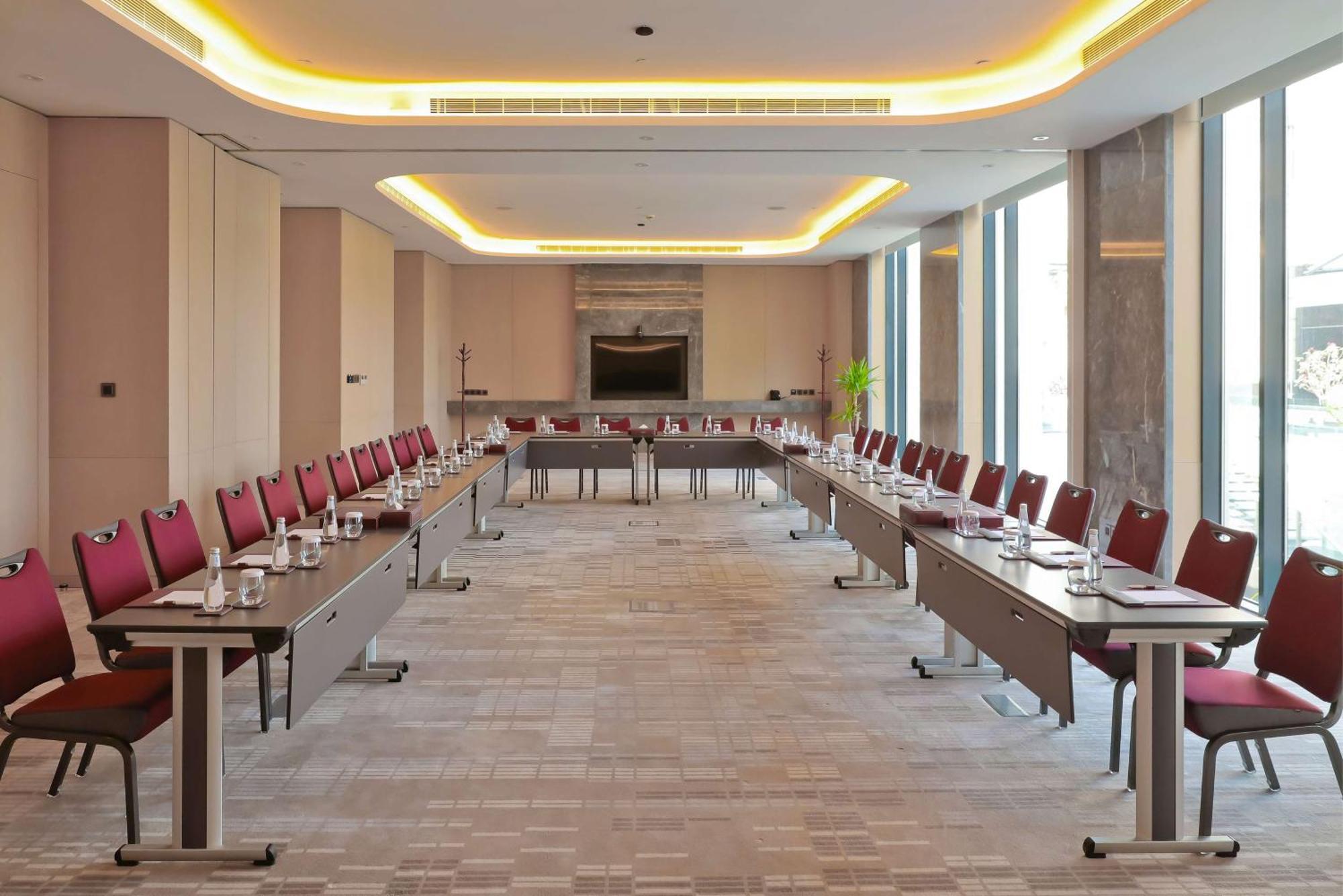 Mansard Riyadh, A Radisson Collection Hotel Exteriör bild Meeting room