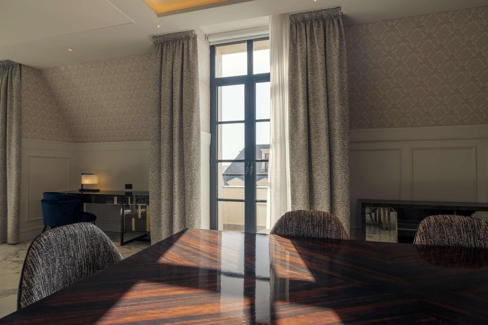 Mansard Riyadh, A Radisson Collection Hotel Exteriör bild A room at the hotel